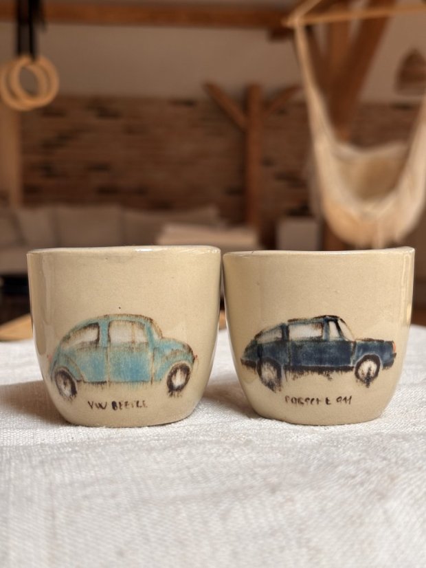 Ručne robená keramická šálka VW Beetle | 110 ml
