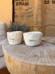 Keramická nádobka s nápisom Chvíľa