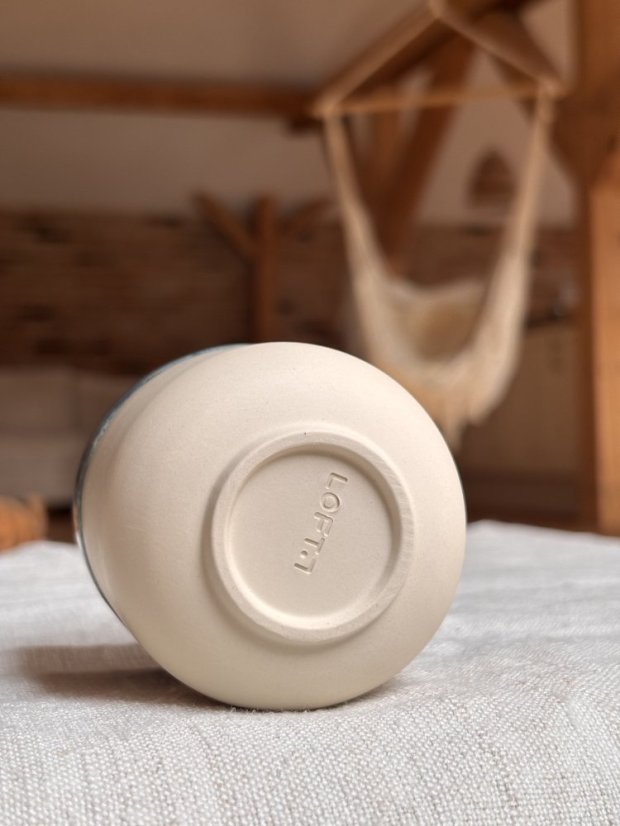 Ručne robená keramická šálka to the moon and back | 180 ml