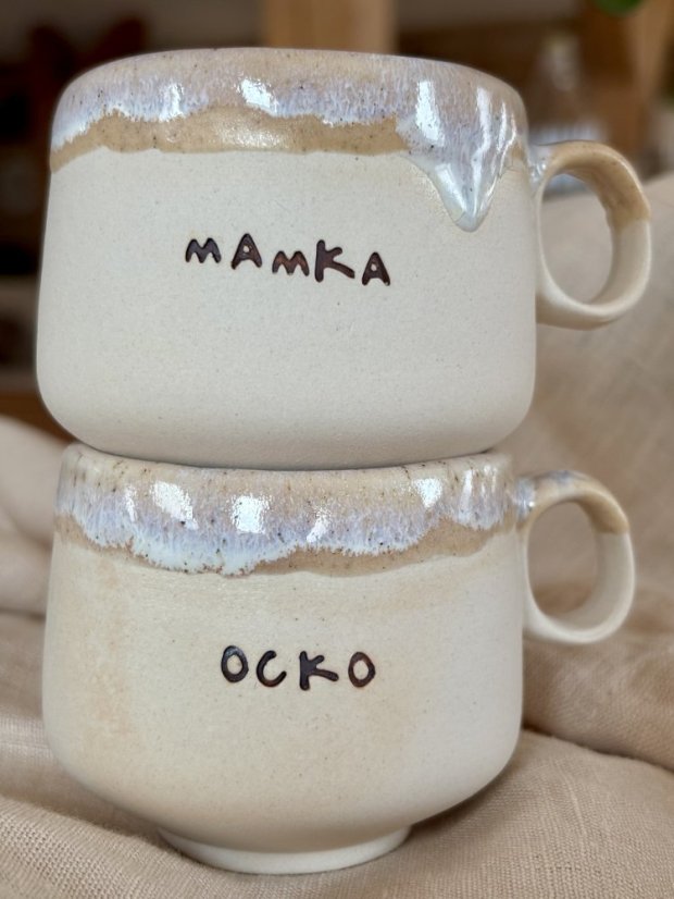Ručne robený set keramických šálok „mamka & ocko"