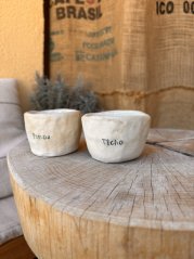 Keramická nádobka s nápisom Chvíľa