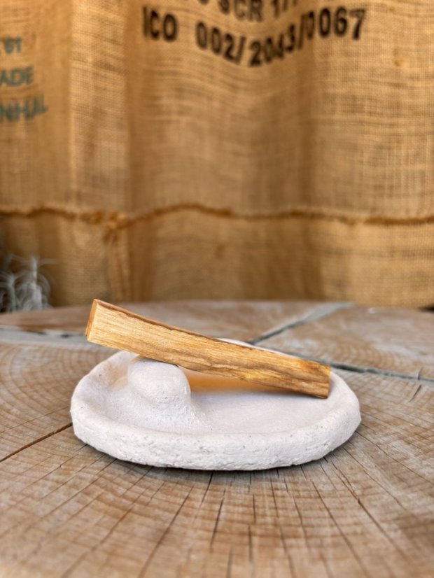 Keramický stojan na santalové drevo „Mediterán“