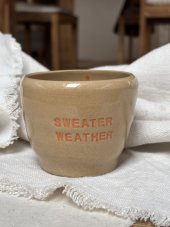 Hrnček Sweater Weather Dots