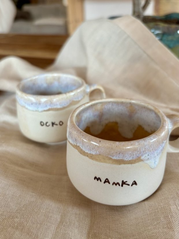 Ručne robený set keramických šálok „mamka & ocko"