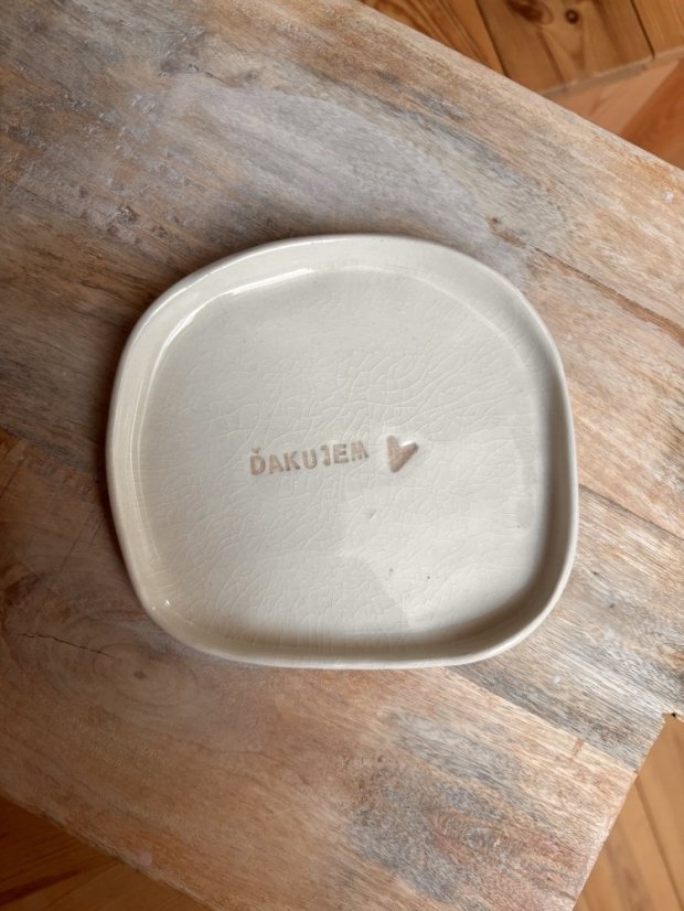 Ručne robený dezertný tanierik „Ďakujem ❤️ “ ø 14 cm