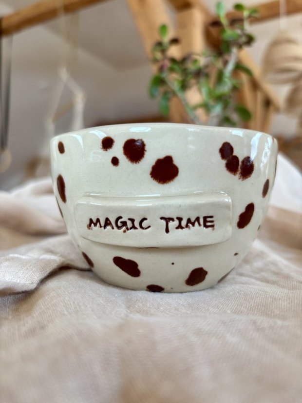 Ručne robená keramická šálka na latte "magic time" | 350 ml